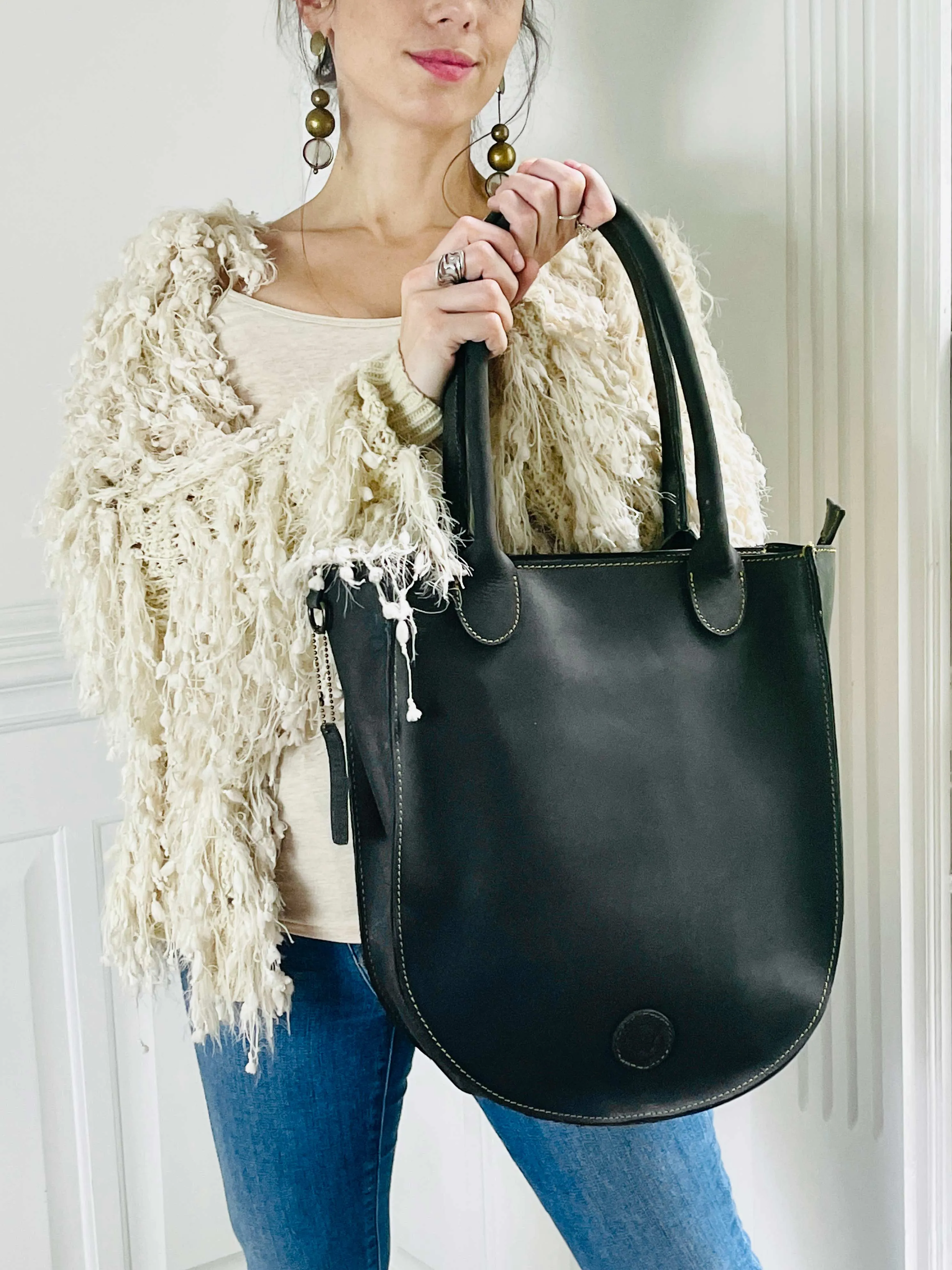 Bella Black Handbag